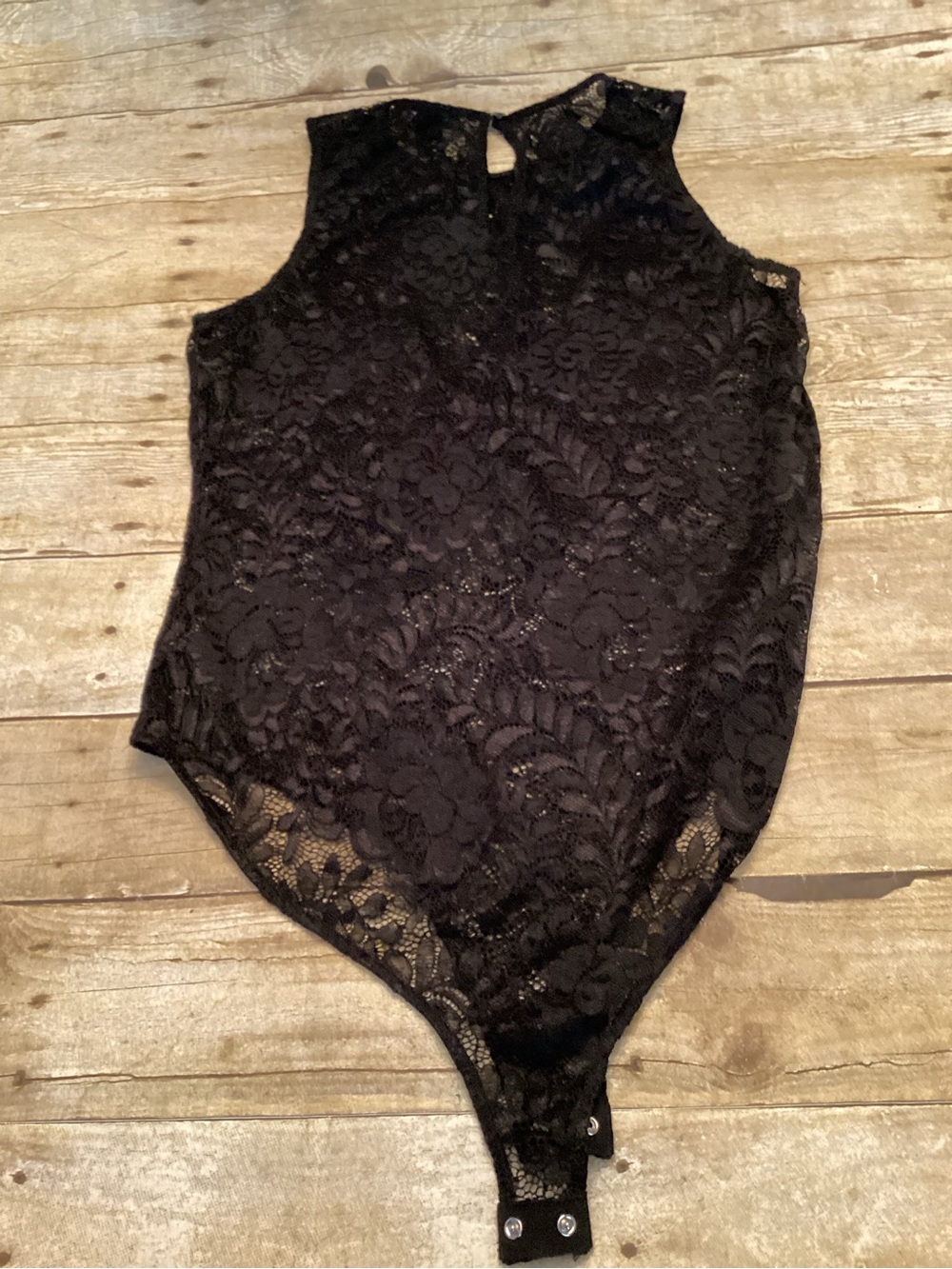 Forever 21  Lace Floral Appliqué Bodysuit - Black with Red Roses - Picture 3 of 4